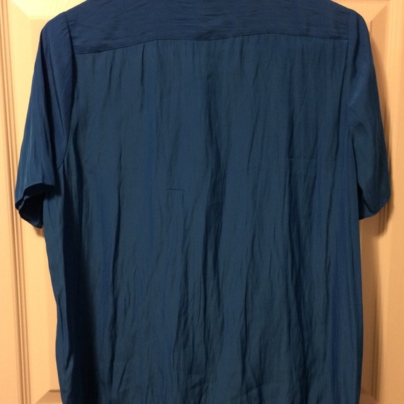 Women’s Blue Silky Dress Shirt Size Small/Medium - Picture 2 of 4
